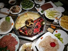 -佬土鹅肠火锅(解放路店)