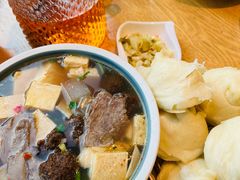 -金莹丸子汤清真(朝外SOHO店)