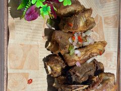 手抓蒜香骨-西山人家·传统苏帮菜·家宴(木渎店)