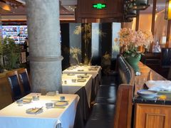 -八府香鸭·啫啫煲(华山路店)