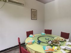 -二当家山庄(崮五路店)