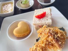 -三亚湾海居铂尔曼度假酒店