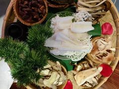 -菌彩云南野生菌火锅(万达广场店)