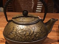 -老牌坊云南鱼豆花火锅(爱建店)