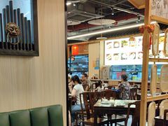 -聚春园自助餐厅(东街口店)