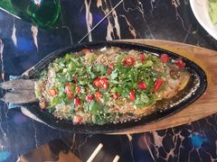 铁板鲫鱼-火枪手串吧·鹤岗小串涮肚(亦庄店)