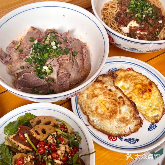 小东面馆(人民西路店)