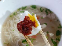 -努拉洪鸡蛋面馆