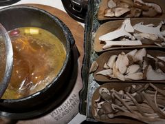 -芸山季·云南山珍菌火锅(人民广场来福士店)