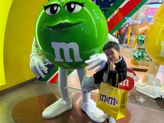 -m豆巧克力世界(上海世茂广场店)