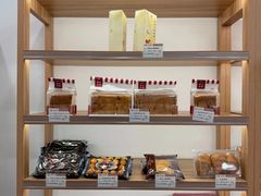 -红宝石·鲜奶小方·海派西点房(联洋店)