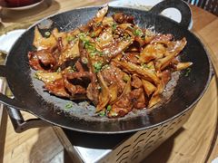 干锅杏鲍菇小牛肉-东方肉馆(文庭雅苑店)