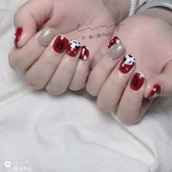 -Pink You美甲洗眉纹绣定制中心