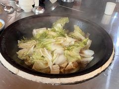 -粘豆包柴火铁锅炖