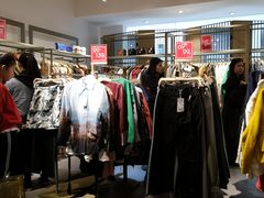 -URBAN REVIVO(北京斯普瑞斯奥特莱斯店)