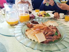 特色熏鸡配娥式大列巴-陆壹捌餐厅(五大道店)