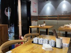 -鑫花溪牛肉米粉(人民广场店)