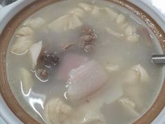 腌笃鲜汤-蘭心餐厅(进贤路店)
