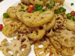-范二妹独特烧烤夜宵城(宜宾总店)