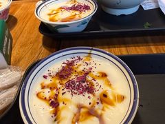 -云阿蛮云南生烫牛肉米线(奉贤路店)