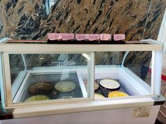 -亚洲国际大酒店·云顶阁旋转自助餐厅