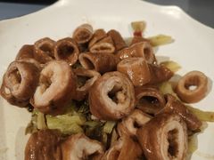 酸菜大肠-老莞家私房菜-超级鱼头佛跳墙