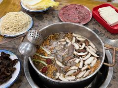 -乳仔牛牦牛汤锅 烤羊排(松潘古城店)