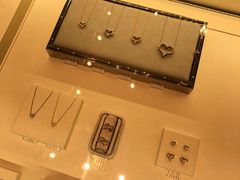 -Tiffany & Co.蒂芙尼
(广州太古汇店)