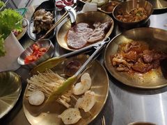 -胡悦里韩式烤肉(芝罘万达广场店)