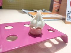 小甜莓甜筒-麦当劳(中山大道中店)