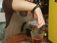 -蓝壁虎咖啡酒馆