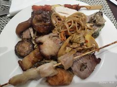 -南湖名都·景湖轩全日制餐厅·海鲜自助·东南亚风味·临湖而食