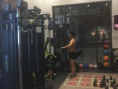 -思迈威健身(积玉桥万达店)