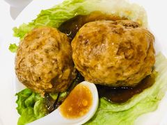 蛋黄狮子头-峨嵋酒家(地安门店)