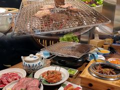 -明洞阿姨·韩式酱蟹烤肉·创意料理(三元桥店)