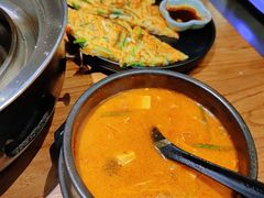 -明洞阿姨·韩式酱蟹烤肉·创意料理(三元桥店)