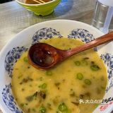 拜托！用大碗大勺嗦粉是真的很爽哎