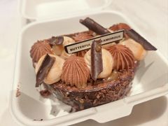 法式巧克力榛子奶油卷-BUTTERFUL&CREAMOROUS 黄油与面包(万象城店)