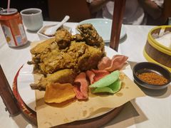 -江城小馆陕南妈妈菜·全球旅行餐厅(钟楼店)