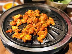 -明洞阿姨·韩式酱蟹烤肉·创意料理(三元桥店)