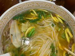 -桥香园云南过桥米线(金马碧鸡店)