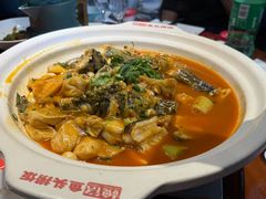 -魏铭鱼头捞饭(晋阳路店)