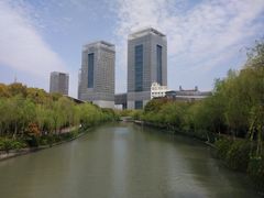 -陆家嘴金融服务广场