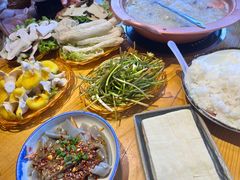 -民食香·腊排骨野生菌美食(木府店)