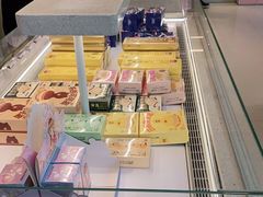 面包甜点陈列柜-好利来(七宝领展广场店)