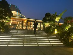-茅草房·河畔园林火锅
