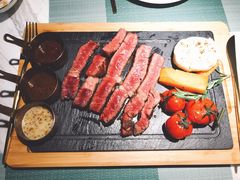 澳洲特拉克拉M3肉眼牛排-蜜桃花开·中西融合菜E&W(南长街店)