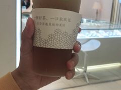 -奈雪的茶(湖滨银泰in77C区PRO店)