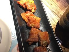 金牌蒜香骨-胡桃里音乐酒馆(白云五号T5 MALL店)