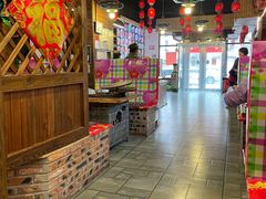 大堂-人民公社铁锅炖·东北菜(卫国道店)